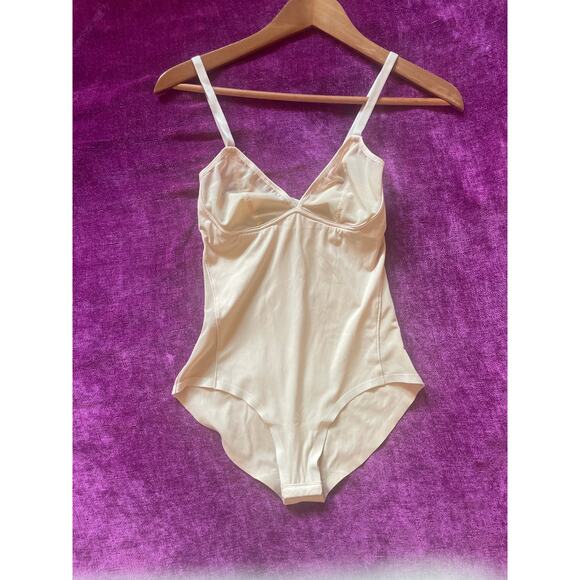 KNIX Deep V Bodysuit with Sheer Cups and Panels Beige Size XS - Picture 2 of 4